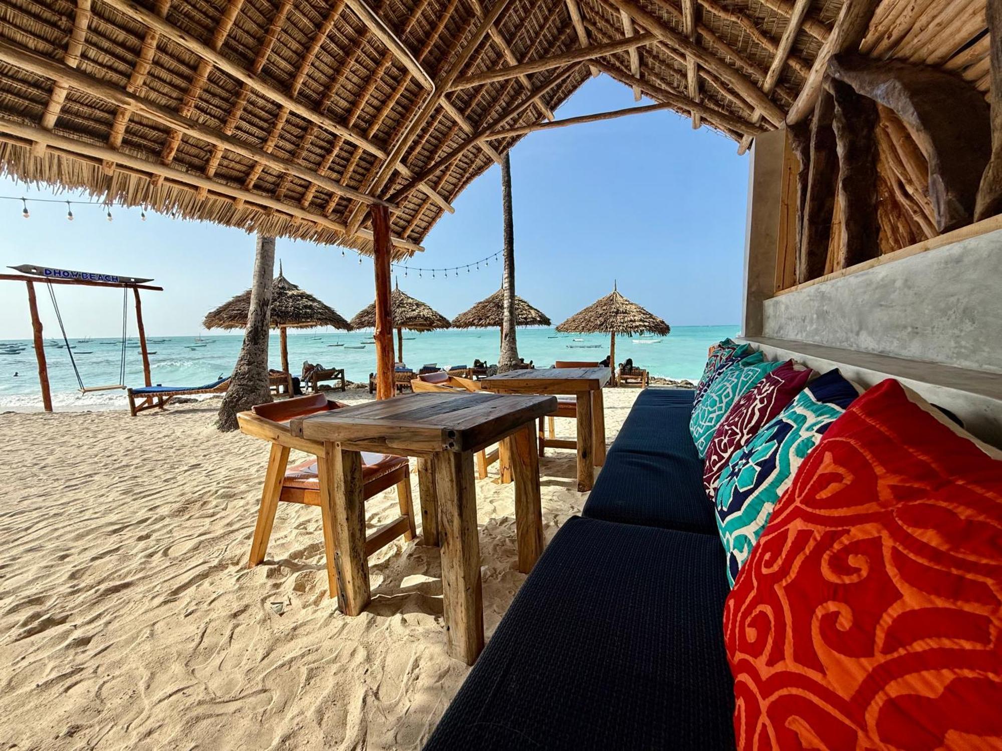 Dhow Beach Boutique Hotel Nungwi Exterior photo