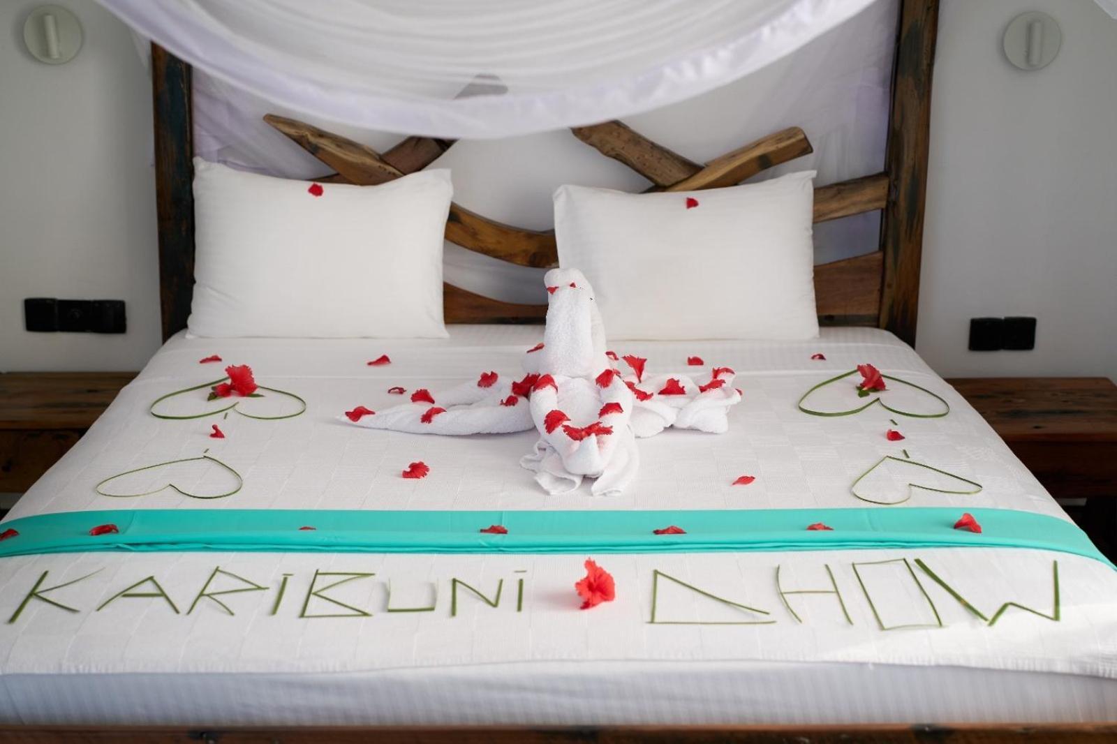 Dhow Beach Boutique Hotel Nungwi Exterior photo