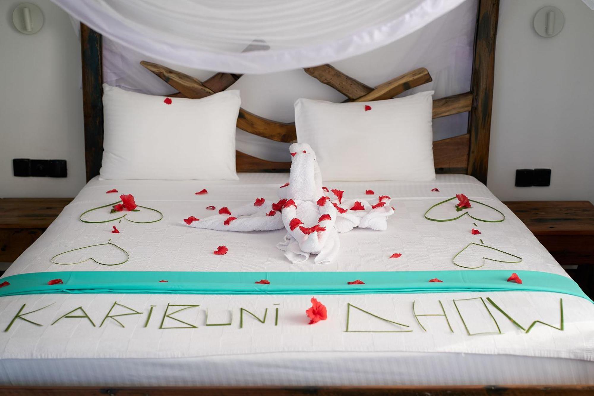 Dhow Beach Boutique Hotel Nungwi Exterior photo